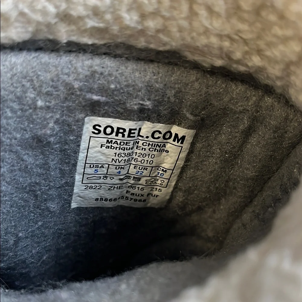 Sorel Toddler Black Fur Lined Winter Boots - Picture 4 of 4